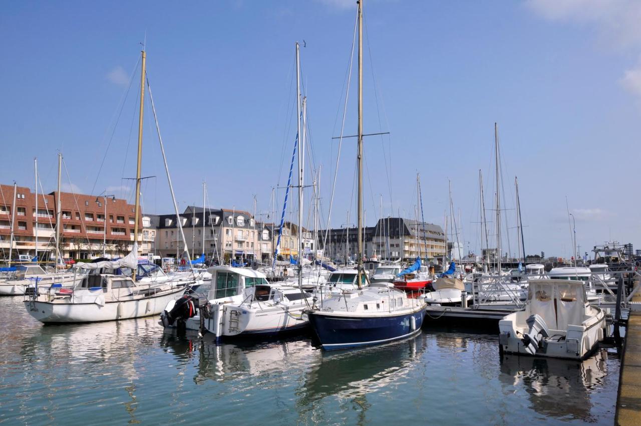 Apartmán Studio Avec Chambre - Balcon Et A 20M De La Mer Courseulles-sur-Mer Exteriér fotografie
